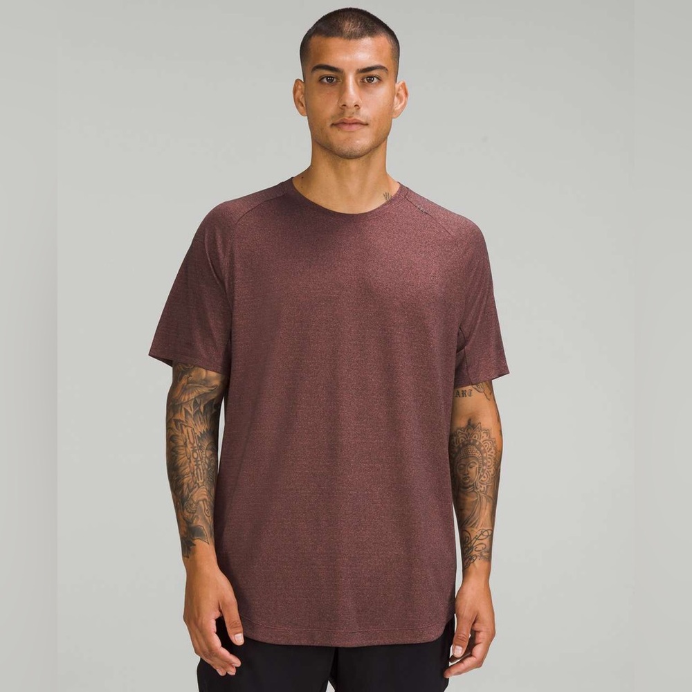 Lululemon Drysense Training Short Sleeve Shirt in Black / Brier Rose - Sz Med?